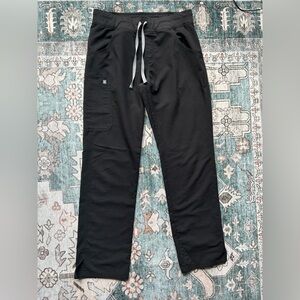 Women’s Figs Black Cargo Scrub Pants
